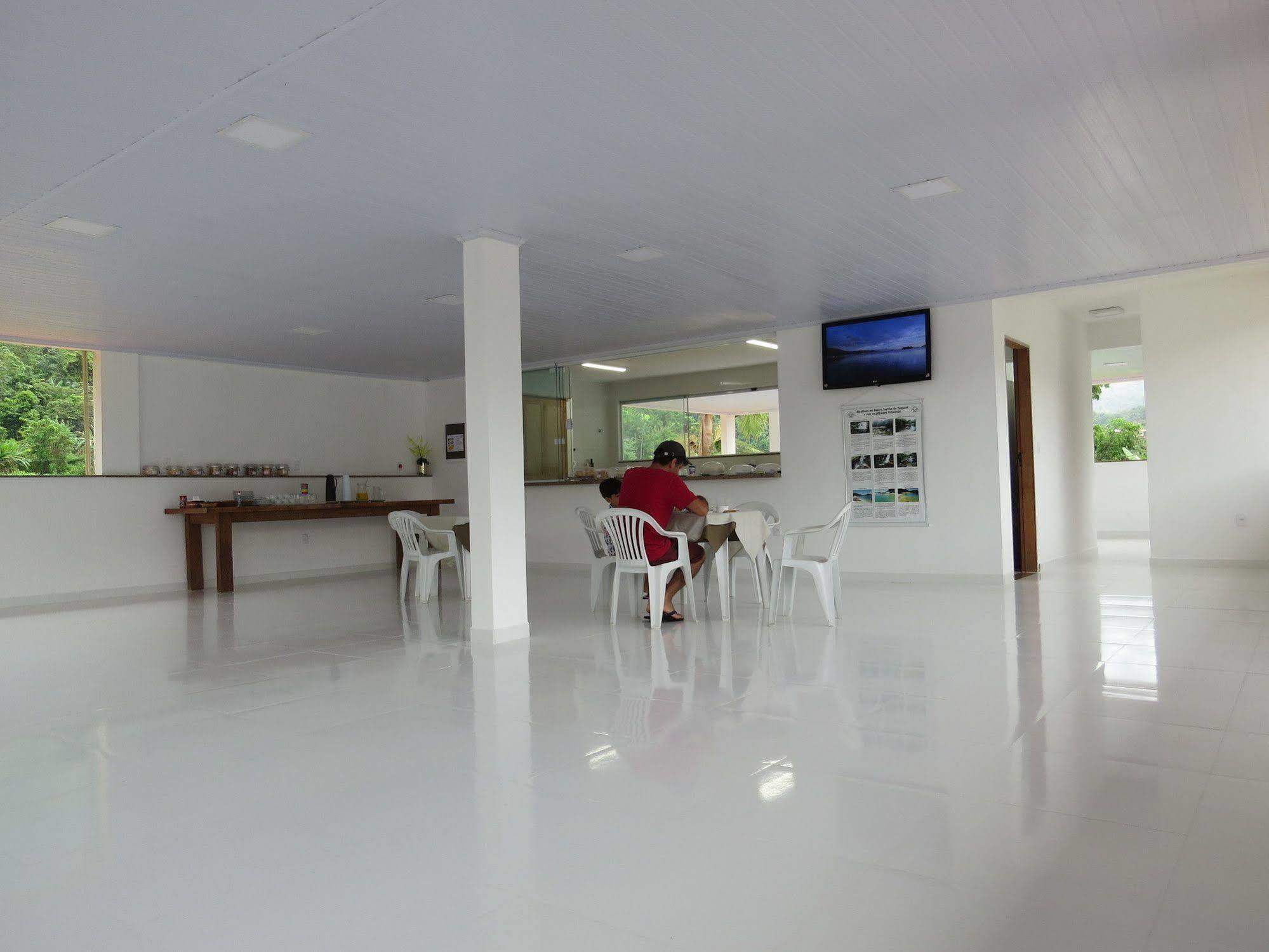 Cantinho Do Sossego Paraty Tem Piscina Com Vista Pra Montanha, Salao De Jogos, Cafe Da Manha, Estacionamento, Gerador De Energia, Proximo As Principais Praias, Ilhas E Cachoeiras Inn