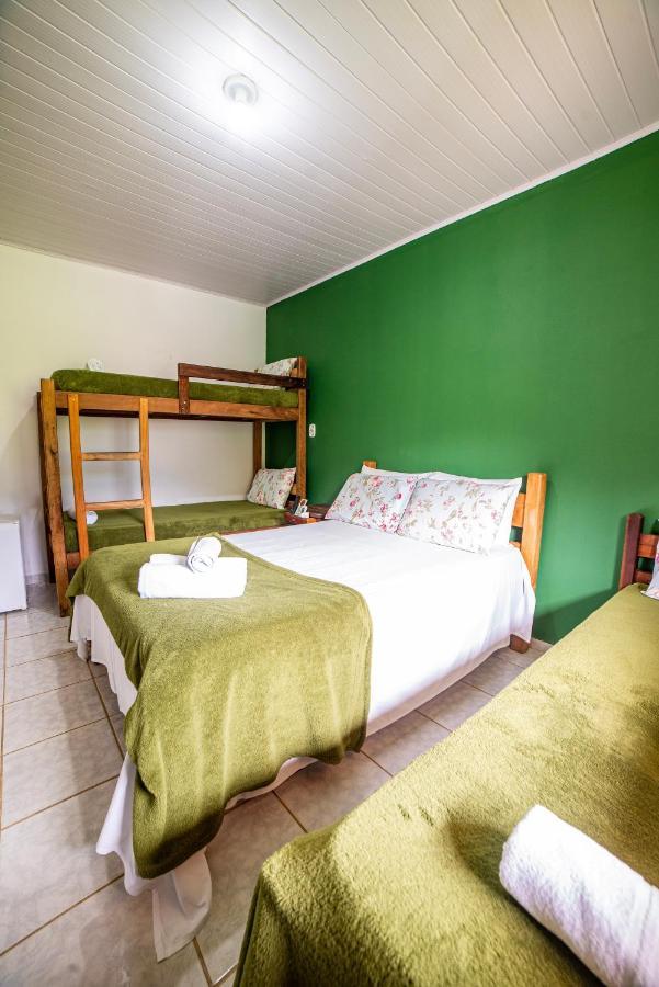 Cantinho Do Sossego Paraty Tem Piscina Com Vista Pra Montanha, Salao De Jogos, Cafe Da Manha, Estacionamento, Gerador De Energia, Proximo As Principais Praias, Ilhas E Cachoeiras Inn 2*