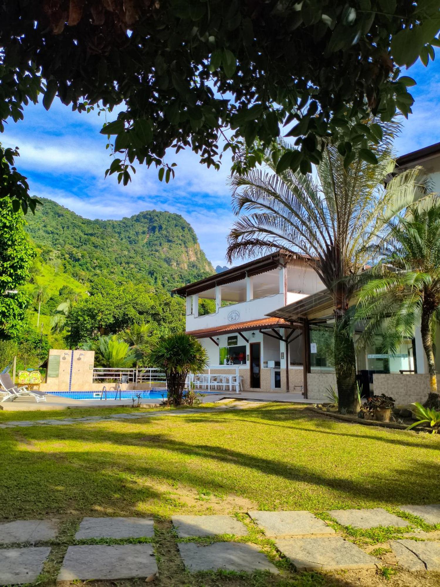Cantinho Do Sossego Paraty Tem Piscina Com Vista Pra Montanha, Salao De Jogos, Cafe Da Manha, Estacionamento, Gerador De Energia, Proximo As Principais Praias, Ilhas E Cachoeiras Inn