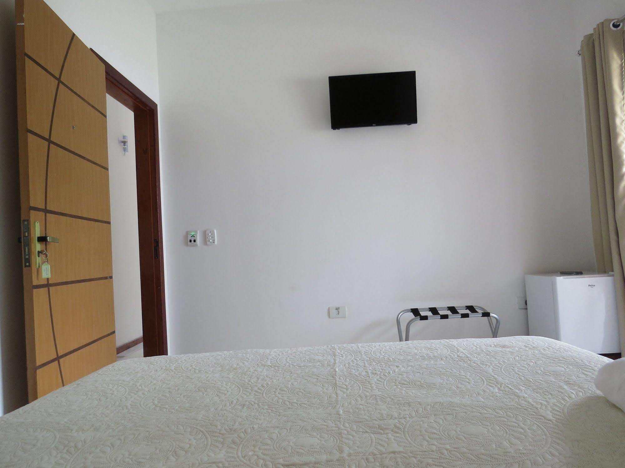 Cantinho Do Sossego Paraty Tem Piscina Com Vista Pra Montanha, Salao De Jogos, Cafe Da Manha, Estacionamento, Gerador De Energia, Proximo As Principais Praias, Ilhas E Cachoeiras Inn Sertão do Taquari